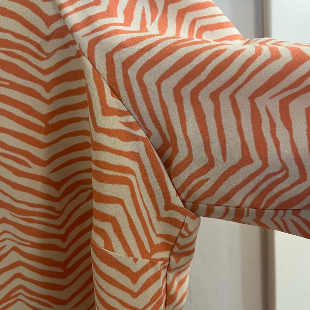 Alfani Orange and White Button Down Blouse with Notched Collar - Picture 6 of 11